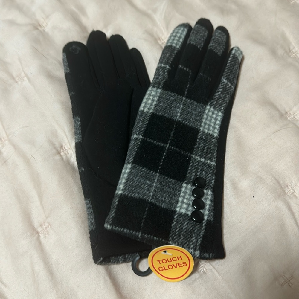 NWT touch winter gloves